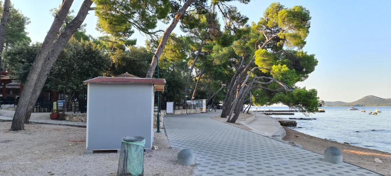 Mobile Home Noa Биоград на Мору Екстериор снимка