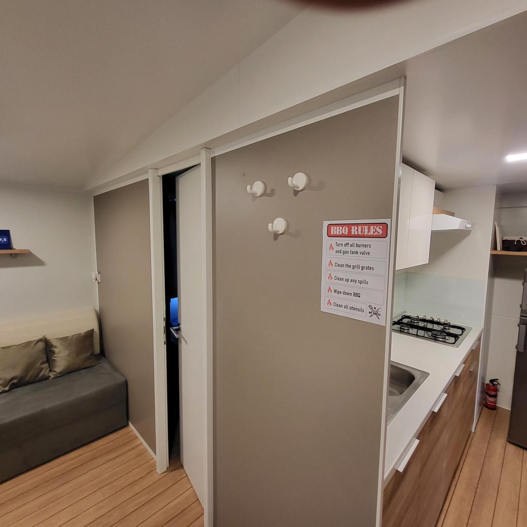 Mobile Home Noa Биоград на Мору Екстериор снимка
