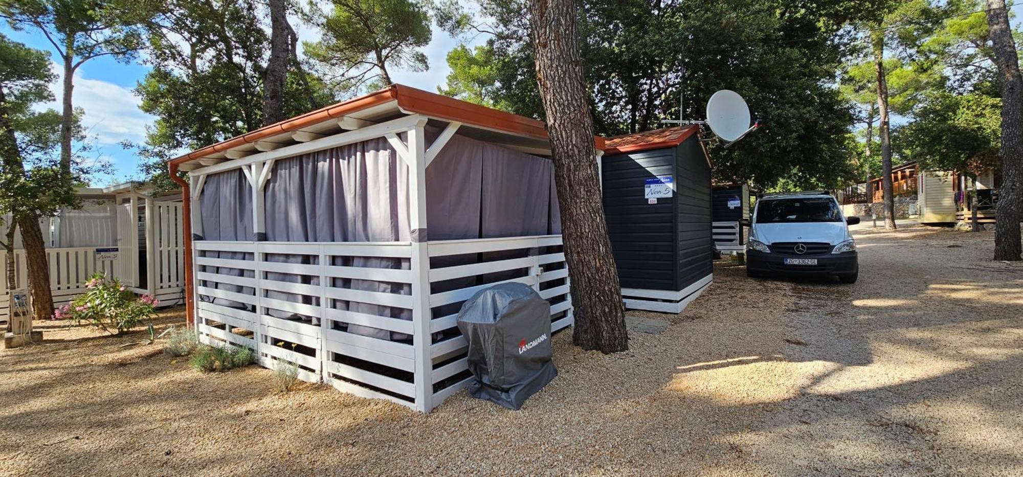 Mobile Home Noa Биоград на Мору Екстериор снимка