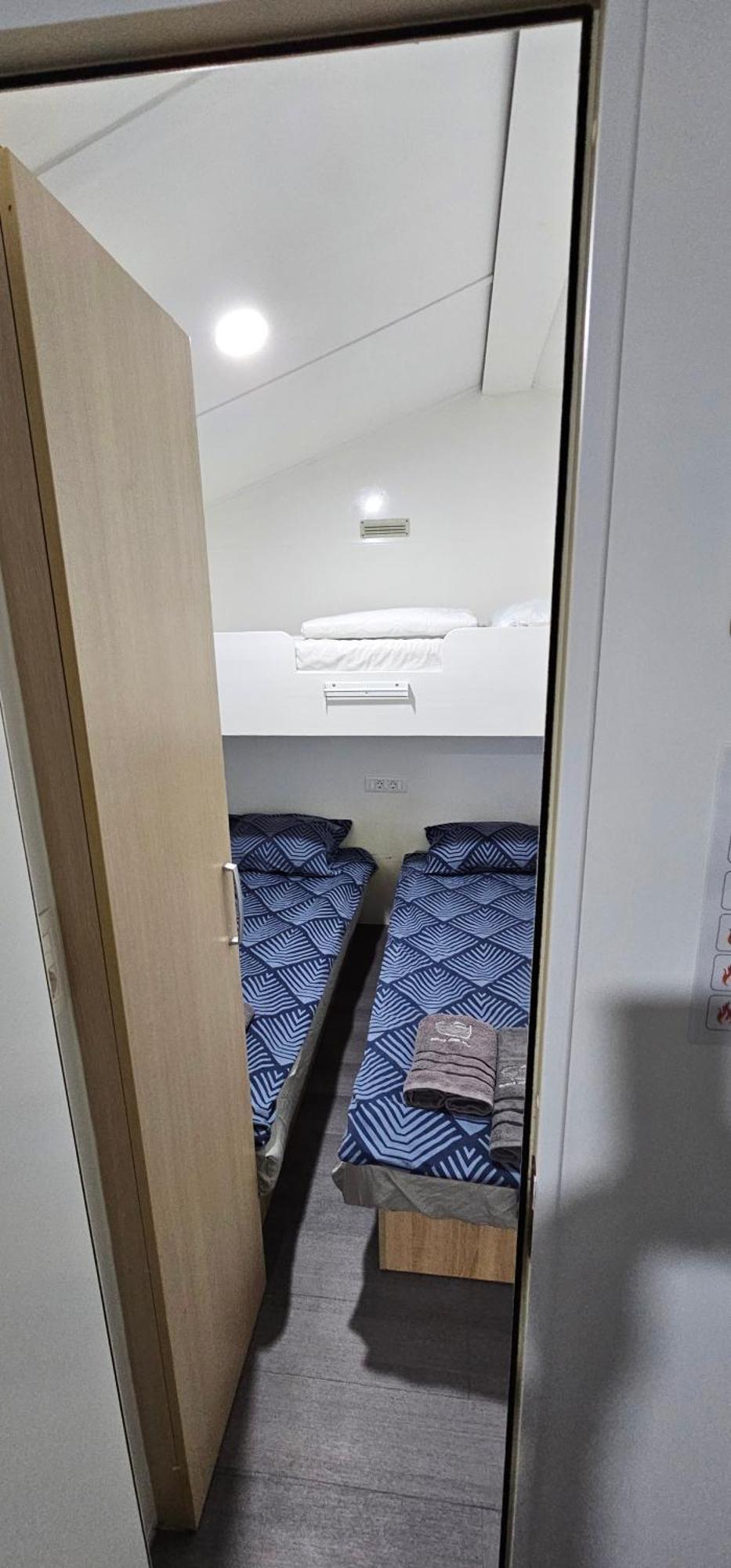 Mobile Home Noa Биоград на Мору Екстериор снимка